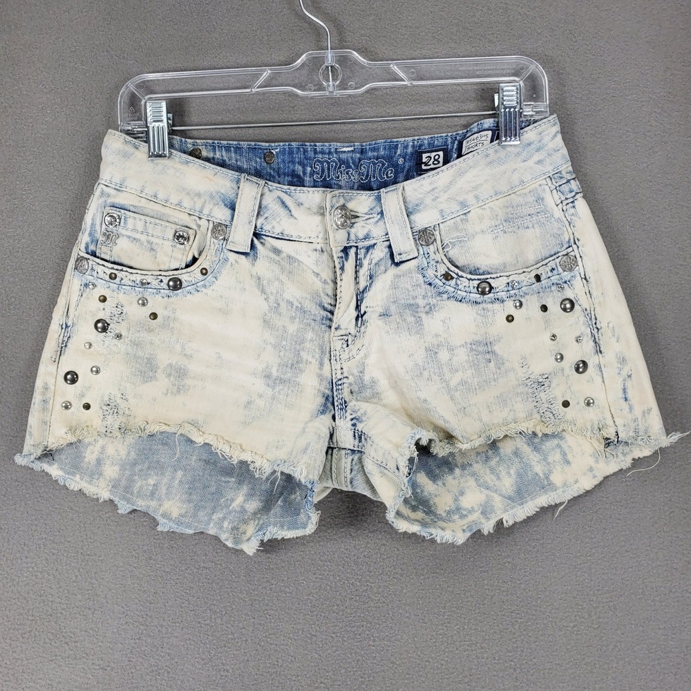 Miss Me Jean Shorts Womens 28 Light Wash Studded Distressed Acid‎ Wash JP5463H5